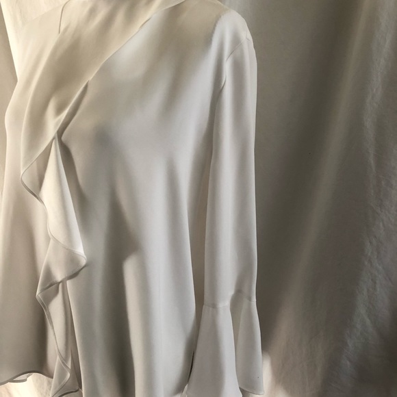 Large crepe white ruffle blouse BCBG MaxAzria - Picture 7 of 8
